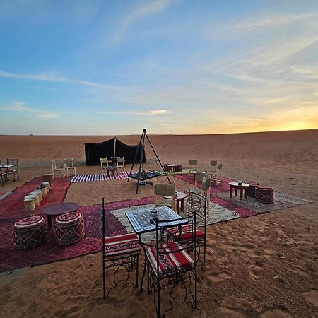 Hotel Najma Luxury Camp à Merzouga Extérieur photo