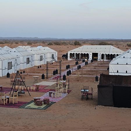 Hotel Najma Luxury Camp à Merzouga Extérieur photo