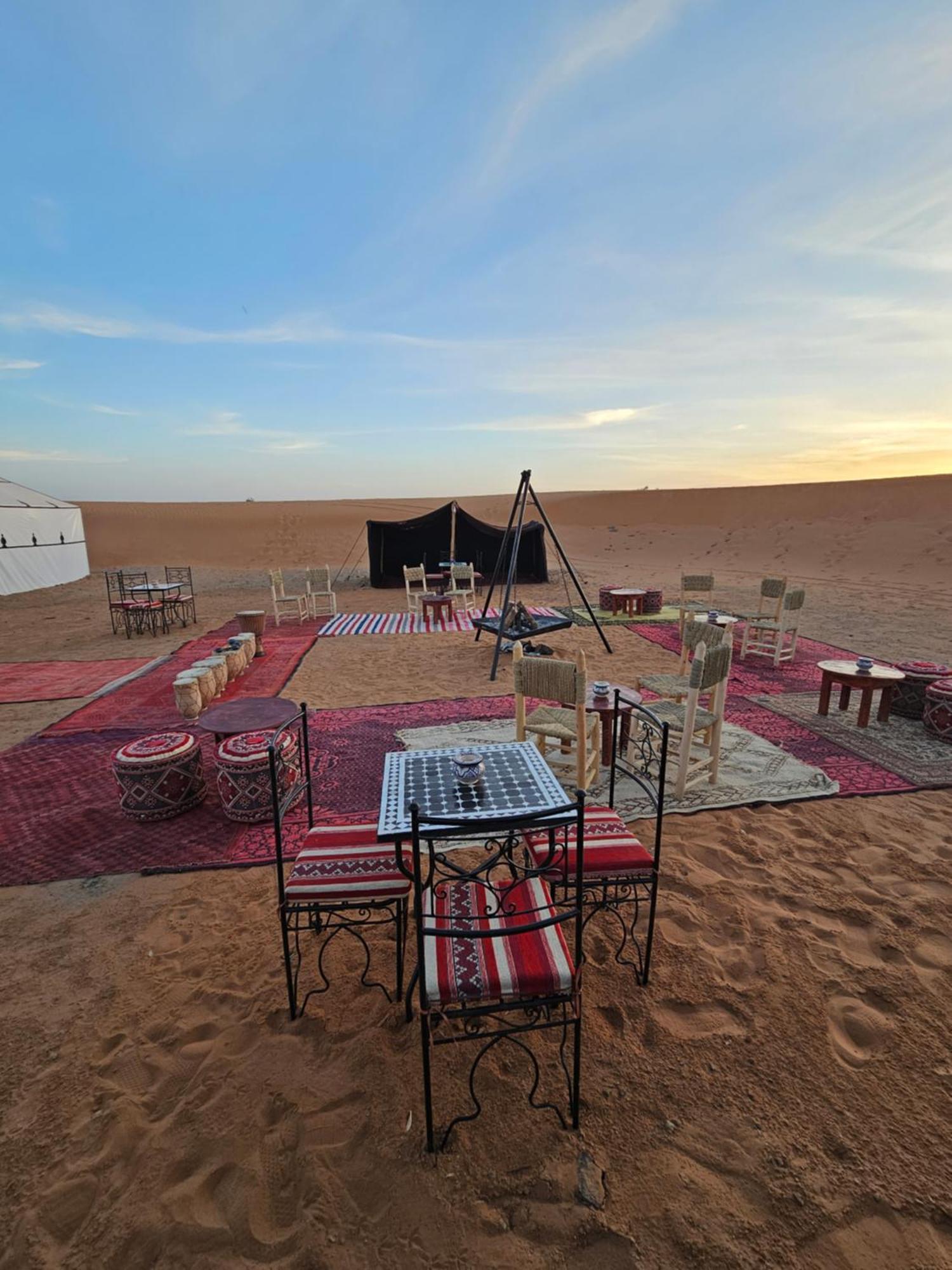 Hotel Najma Luxury Camp à Merzouga Extérieur photo