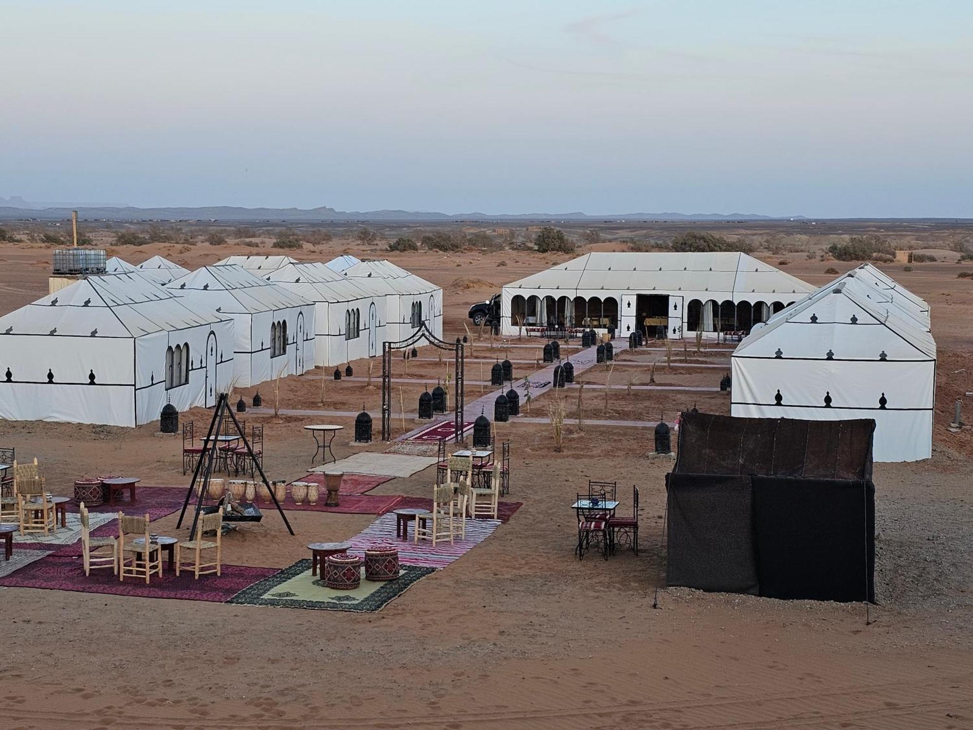 Hotel Najma Luxury Camp à Merzouga Extérieur photo