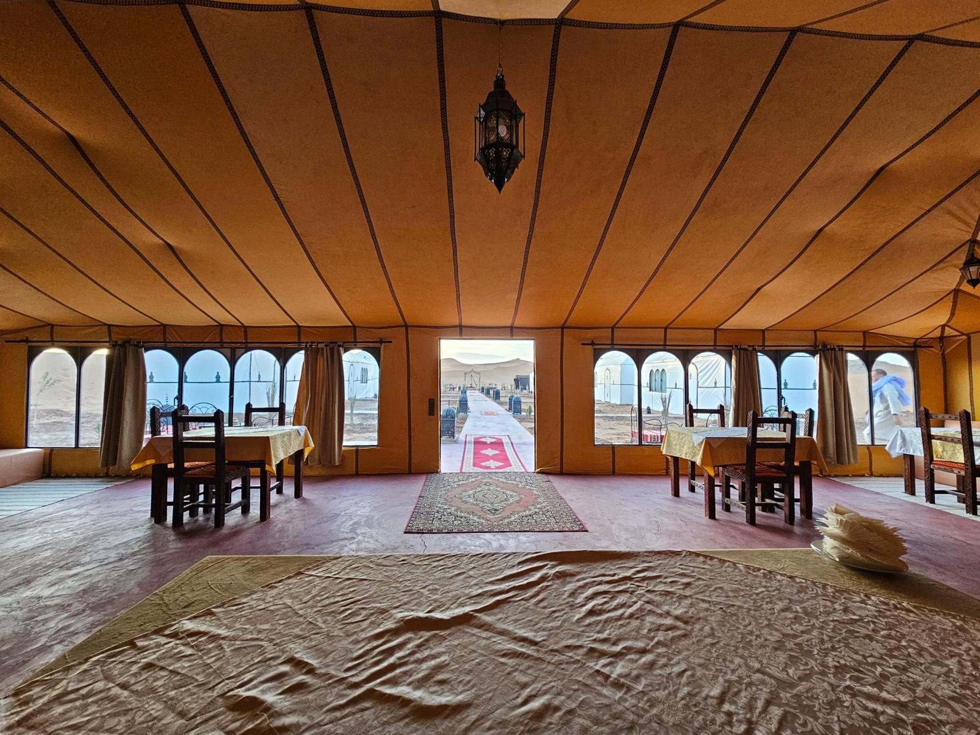 Hotel Najma Luxury Camp à Merzouga Extérieur photo