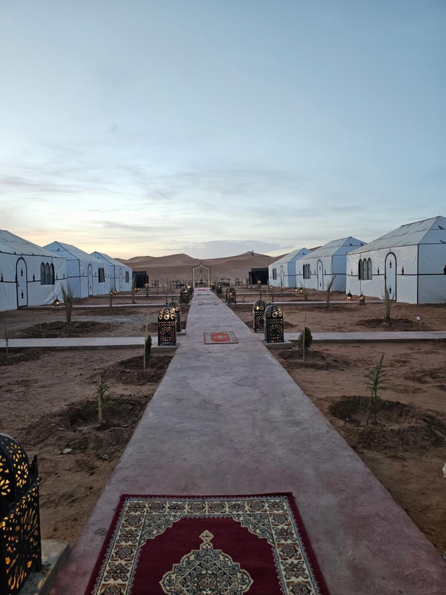 Hotel Najma Luxury Camp à Merzouga Extérieur photo