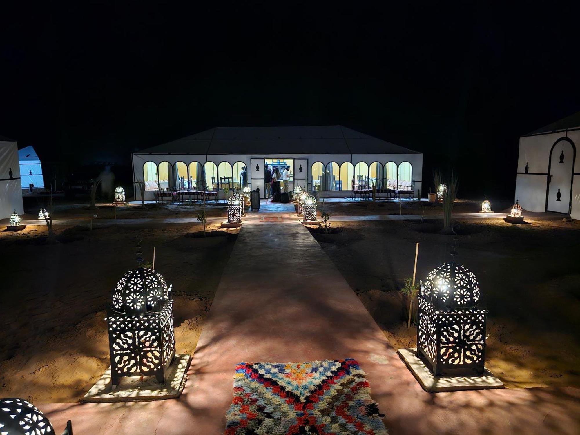 Hotel Najma Luxury Camp à Merzouga Extérieur photo