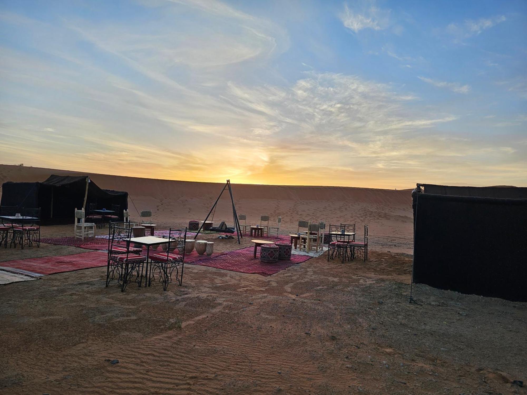 Hotel Najma Luxury Camp à Merzouga Extérieur photo